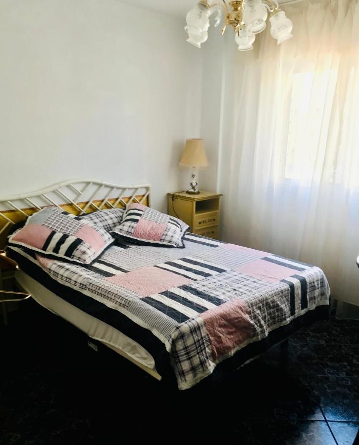 Piso Alicante Luaran gambar